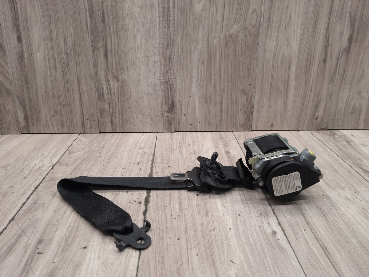 2011-2016 BMW M5 F10 Front Left Driver Seatbelt Seat Belt Retractor 7241747 OEM