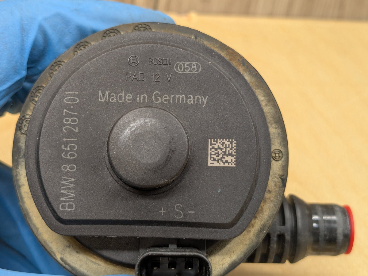 *OEM BMW G01 G05 G20 G22 G30 G42 G80 G82 G83 M3 M4 Engine Auxiliary Water Pump