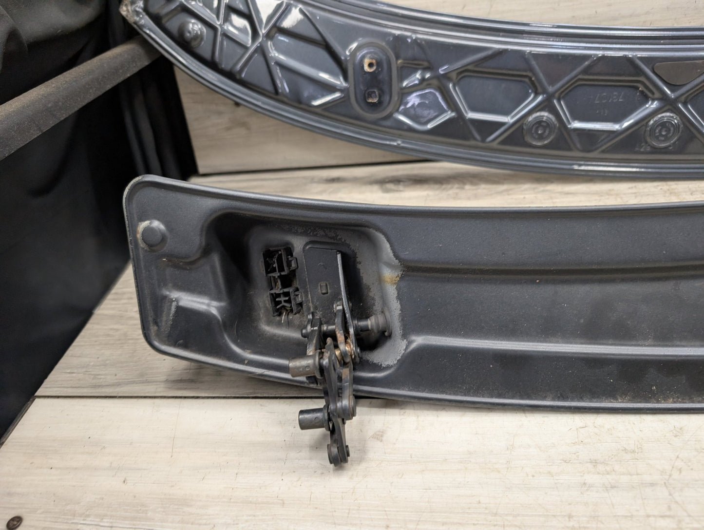 2014 - 2019 BMW 340 F34 Liftgate Trunk Lid Spoiler w/ Bracket SET 7310749 B58B30M0