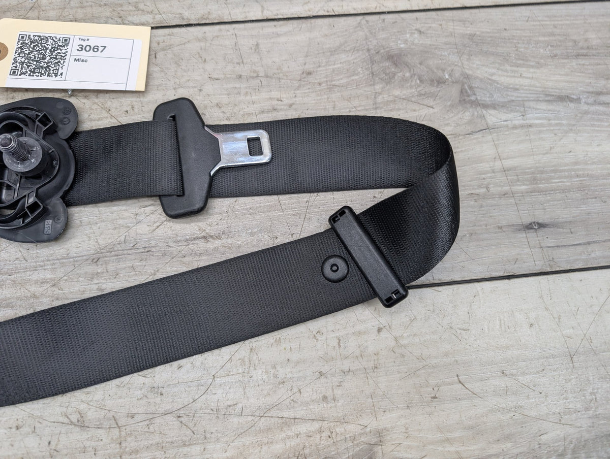 2018-2024 BMW X3 G01 Front Right Passenger Seatbelt Seat Belt Retractor 7469962 OEM