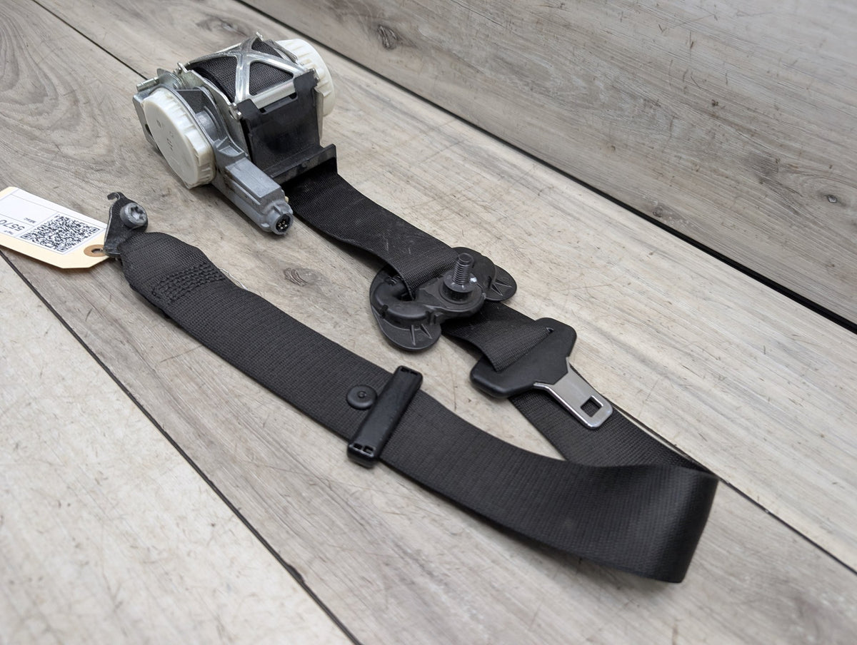 12-20 OEM BMW F30 F36 F80 M3 Front Right Passenger Side Seatbelt Retractor Black
