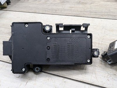 2008-2017 Audi S5 8T Front Left Driver Seat Control Switch 8E0959777B OEM