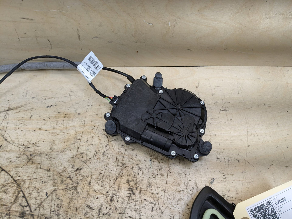 2016-2019 BMW 750i G12 Lower Liftgate Lock Latch Actuator SET 7357097 OEM