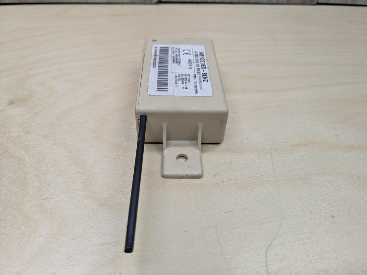 2009-2011 Mercedes-Benz SLK-Class R171 TPMS Module A0035403945 OEM