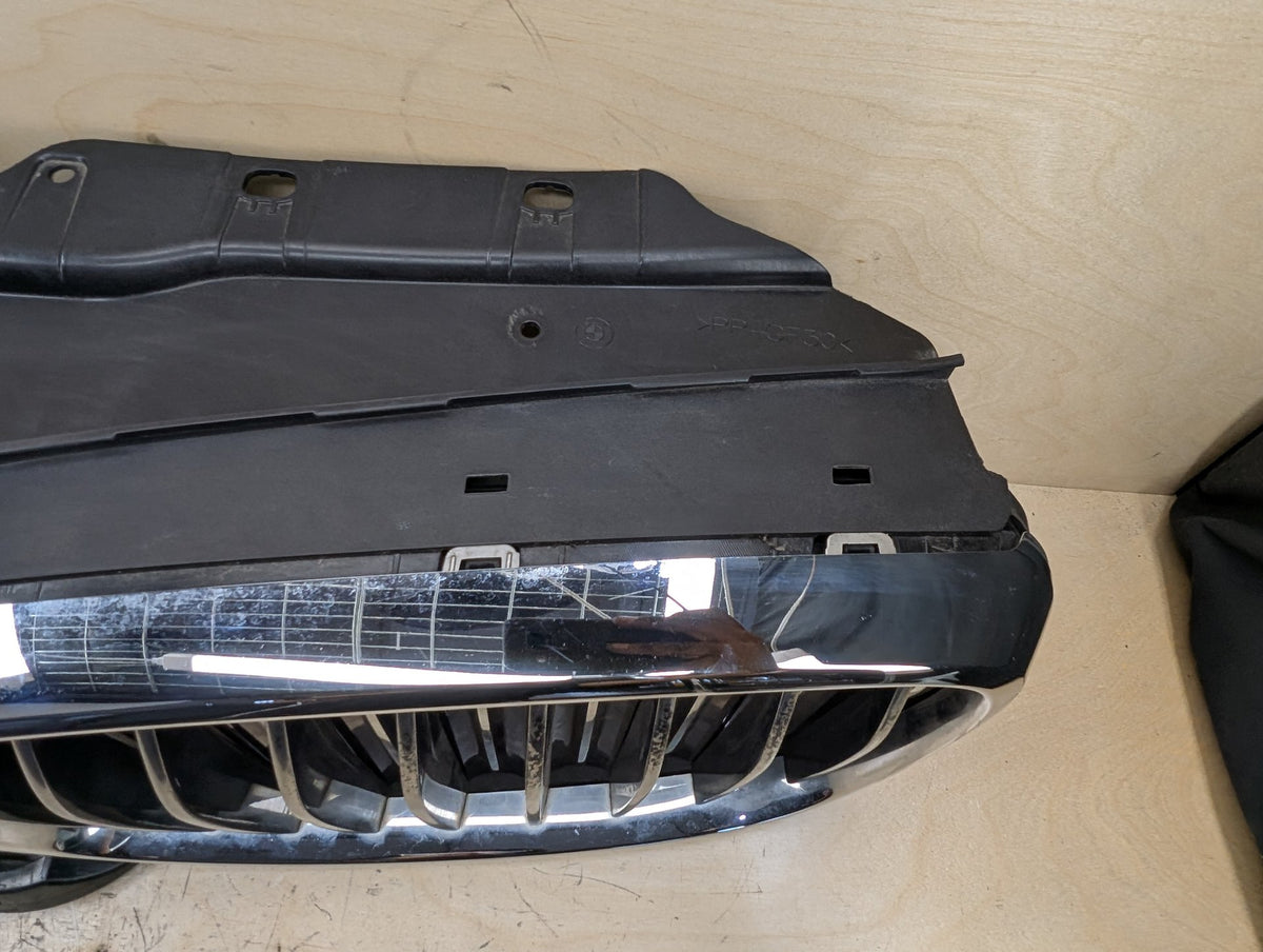 16-19 BMW G12 Front Bumper Radiator Air Flap Shutter w/ Kidney Grilles OEM