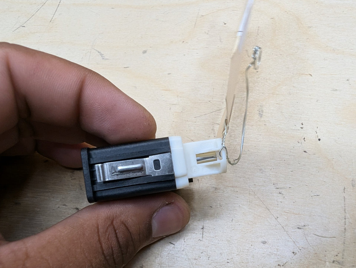 OEM BMW F15 F16 F25 F26 F85 X1 X3 X5 AUX Auxiliary Audio USB Input Charging Port