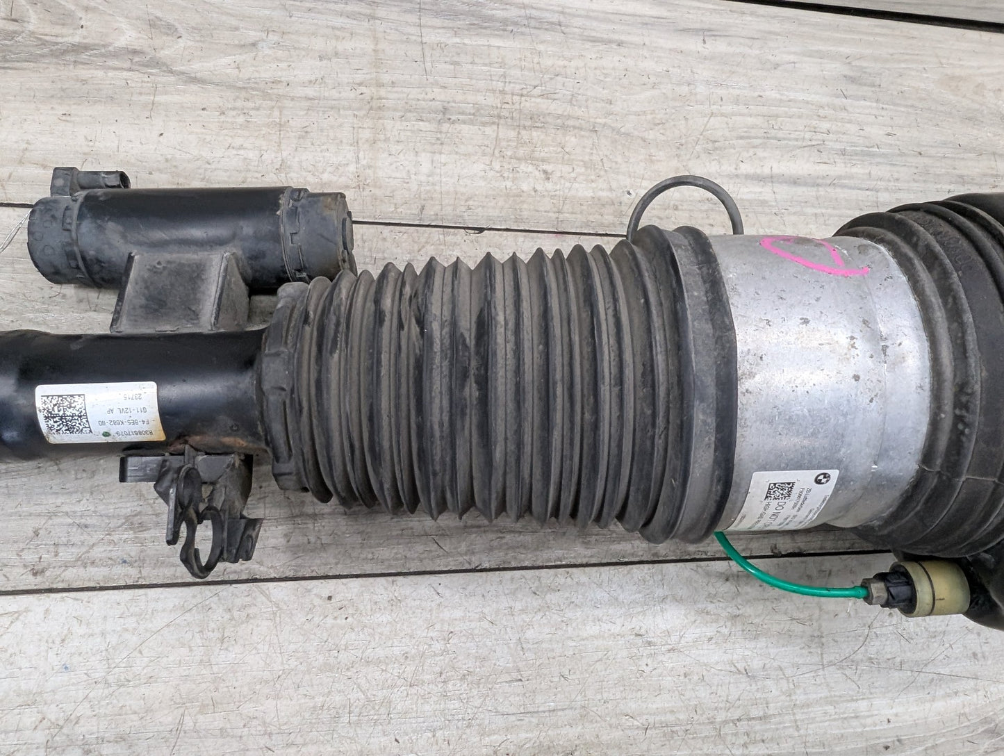 16-21 OEM BMW G12 750 AWD Front Left Driver Air Suspension Strut Shock