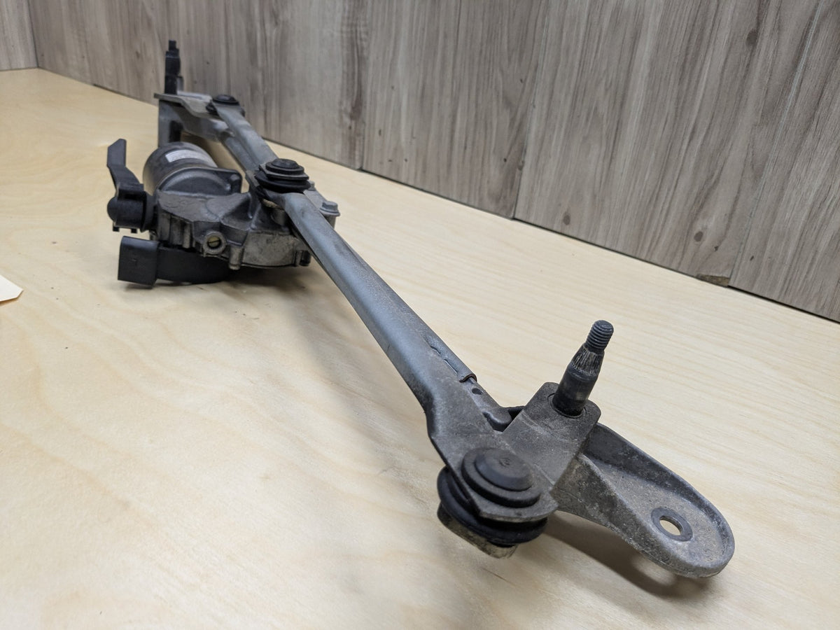 2009-2011 Mercedes-Benz SLK-Class R171 Wiper Motor Assembly A1718202242 OEM
