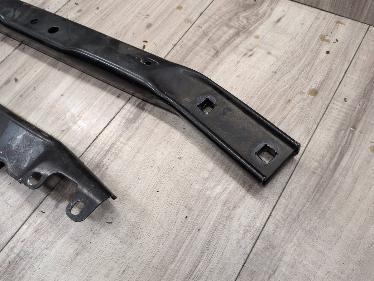 2011-2016 BMW M5 F10 Front Upper Radiator Tie Bar Panel Support w/ Bars SET 7200690 OEM