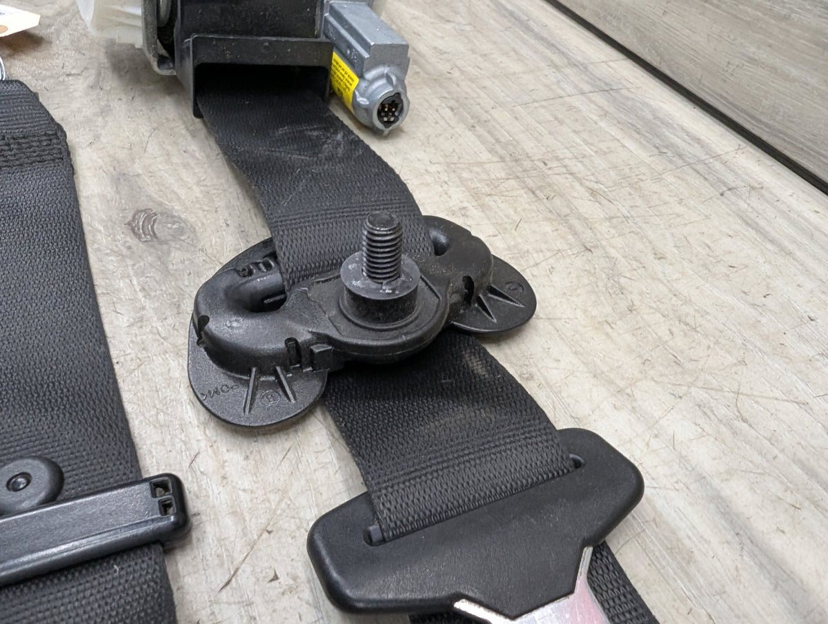 12-20 OEM BMW F30 F36 F80 M3 Front Left Driver Side Seatbelt Retractor Black