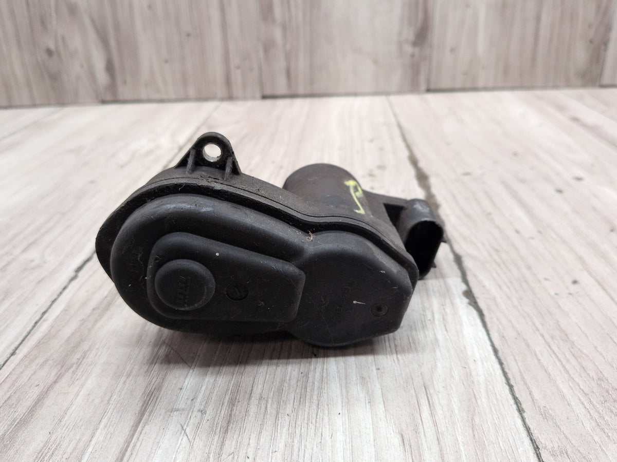 2011-2016 BMW M5 F10 Rear Left or Right Brake Caliper Actuator 6794618 OEM
