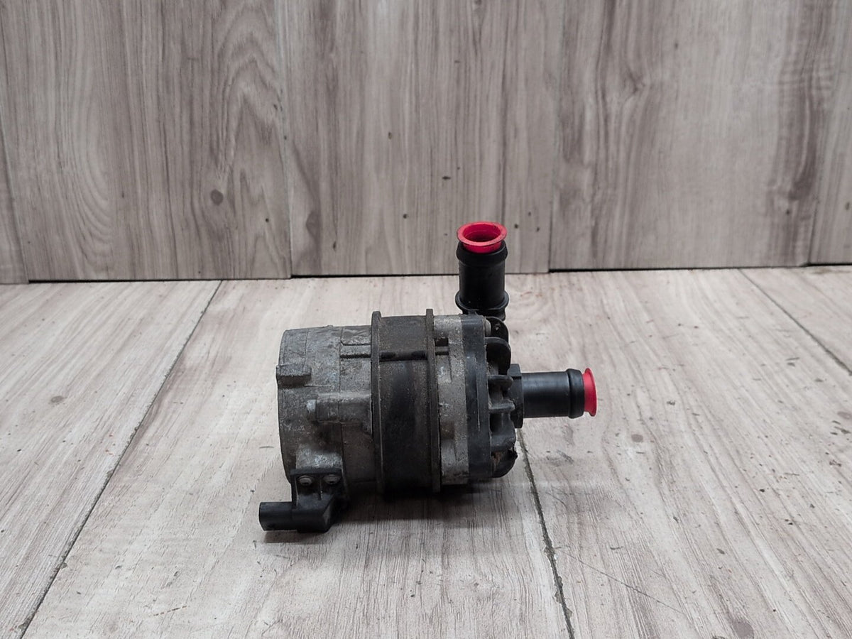10-18 OEM Audi A4 A5 A6 S4 S5 S6 Motor Cooling Auxiliary Water Pump