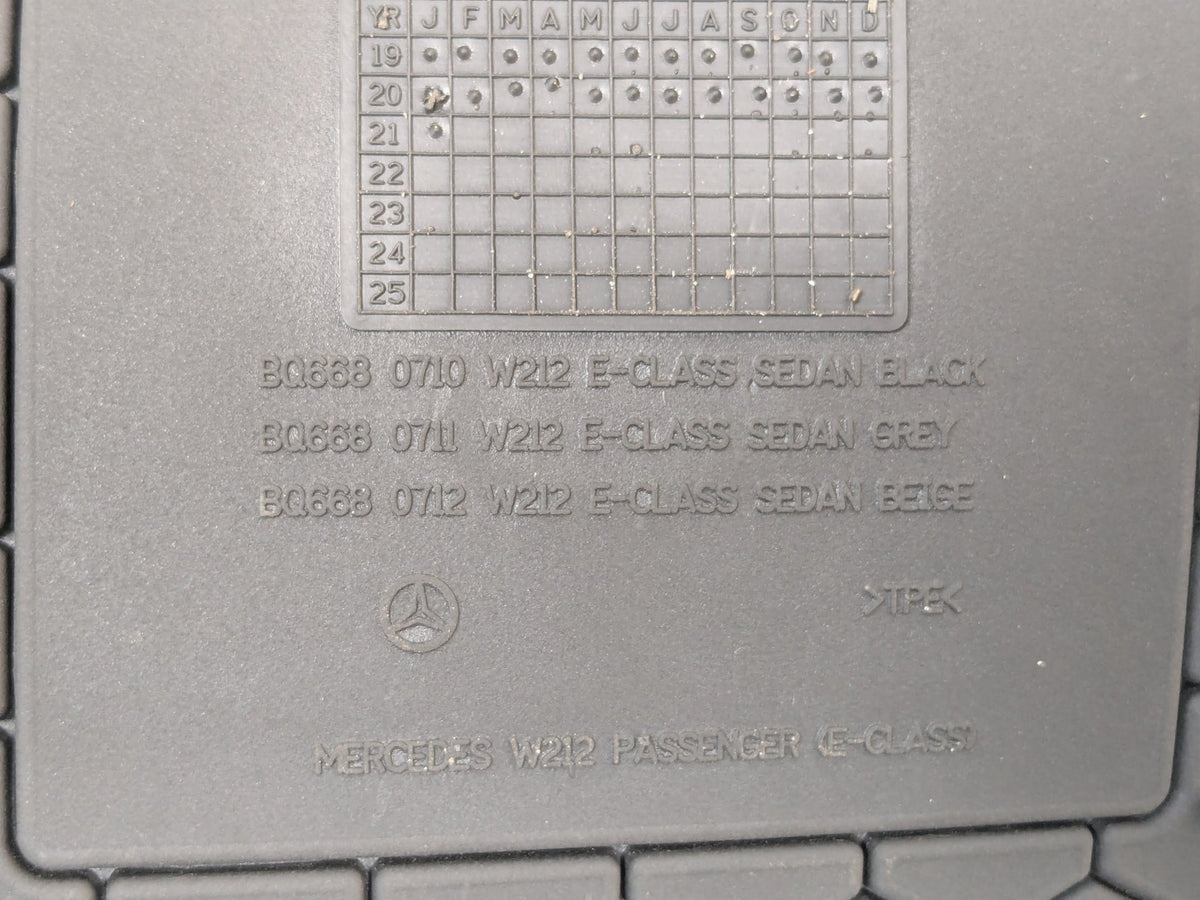 2009-2012 Mercedes E550 W212 All Weather Floor Mats Set A2126801848 OEM