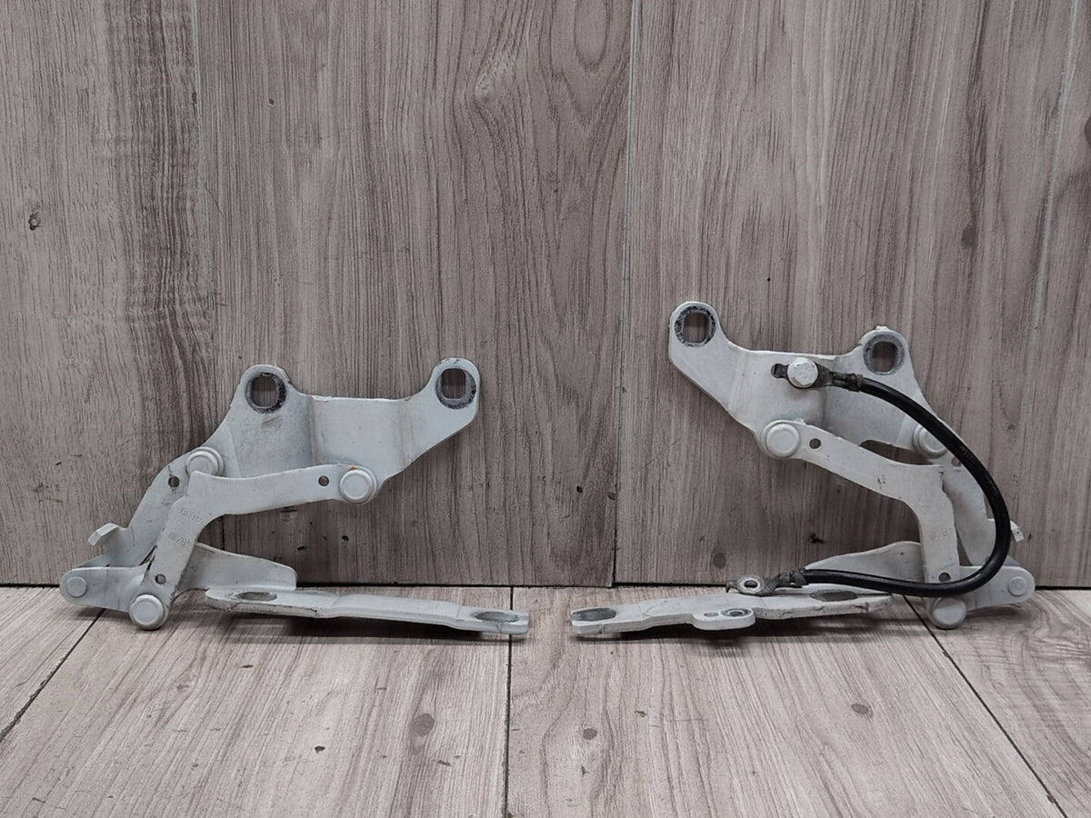 2006-2011 BMW 328i E90 Hood Bonnet Hinges SET 7210677 OEM
