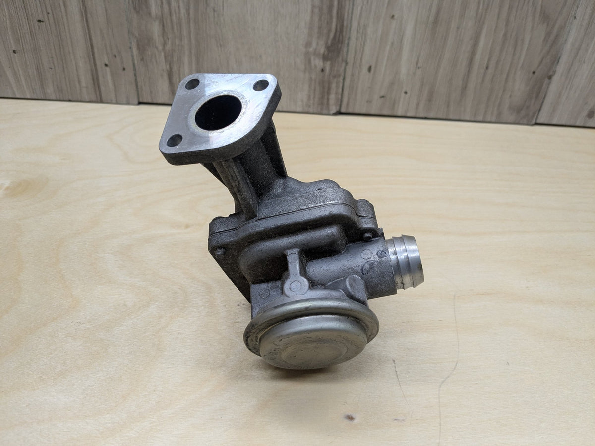 2009-2011 Mercedes-Benz SLK-Class R171 Engine Motor Air Valve A0021407510