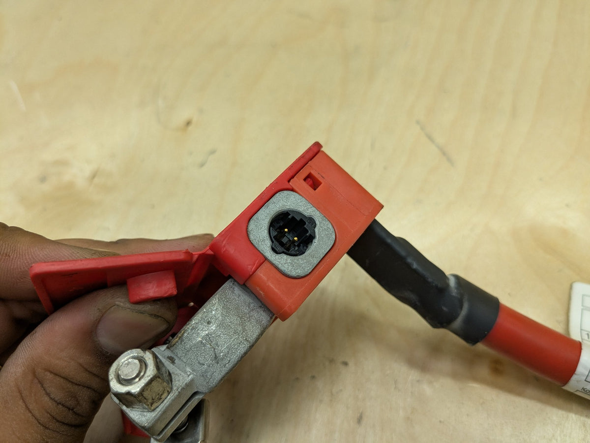 OEM BMW F15 F16 F85 F86 X5 X6 X5M Positive Plus Battery Pole Terminal Red Cable