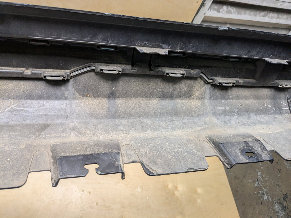 2019-2026 BMW X5 G05 Right Passenger Side Skirt Rocker Panel 7440927
