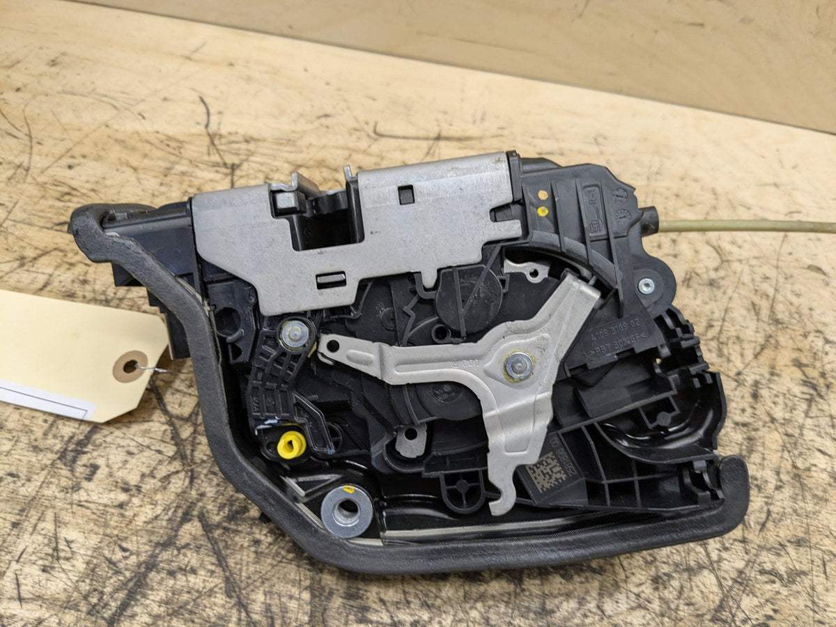 2016-2019 BMW 740Li G12 Rear Right Door Latch Lock Actuator 2581898 OEM