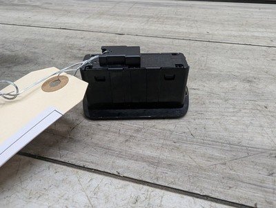 OEM BMW F02 F10 F15 F48 F90 G01 G20 G30 G80 X3 Rear Trunk Lid Center Lock Switch