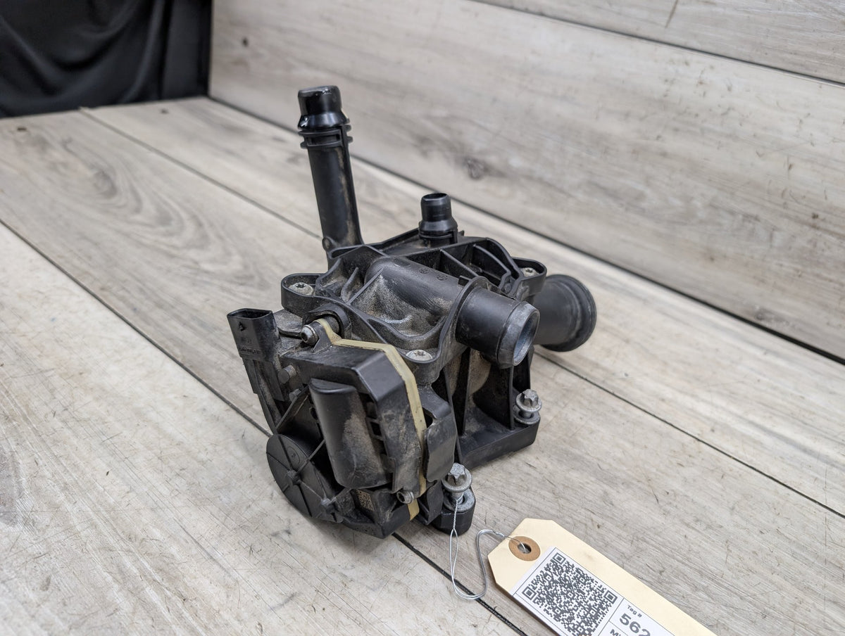 OEM BMW F22 F23 F30 F32 F36 G01 G12 G30 Engine B58 Motor Heat Coolant Thermostat