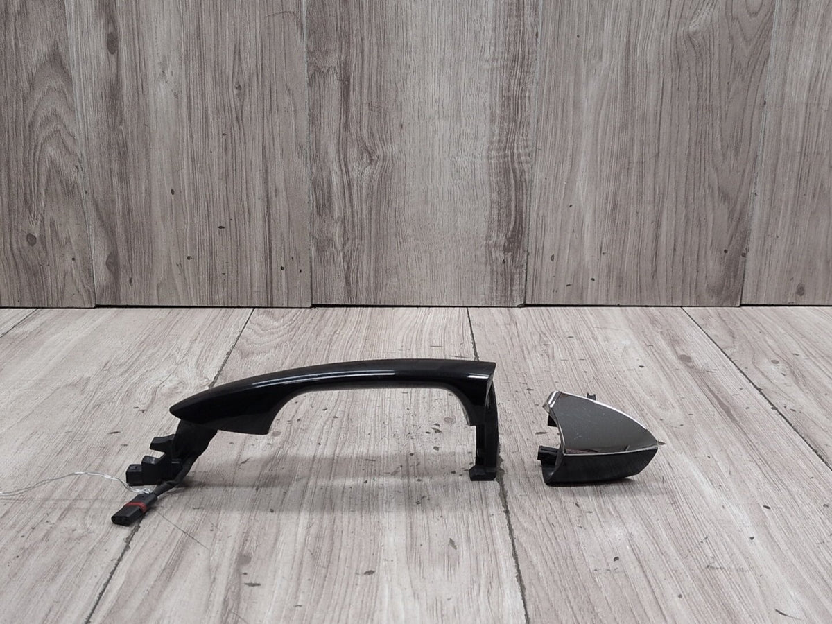 2009-2012 Mercedes E550 W212 Left Driver Door Handle w/ Comfort Access OEM