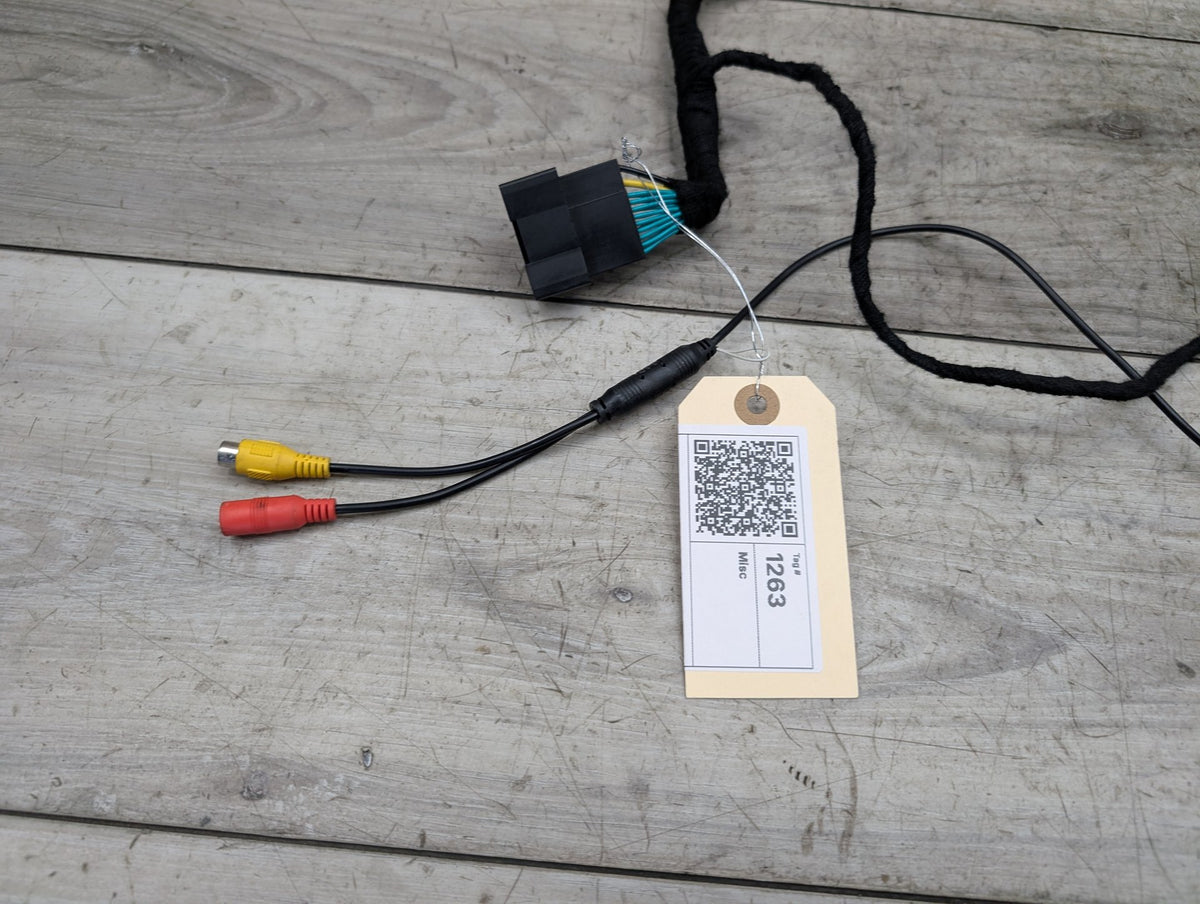 2014 Audi Q5 8R- Liftgate Trunk Lid Reverse Camera OEM
