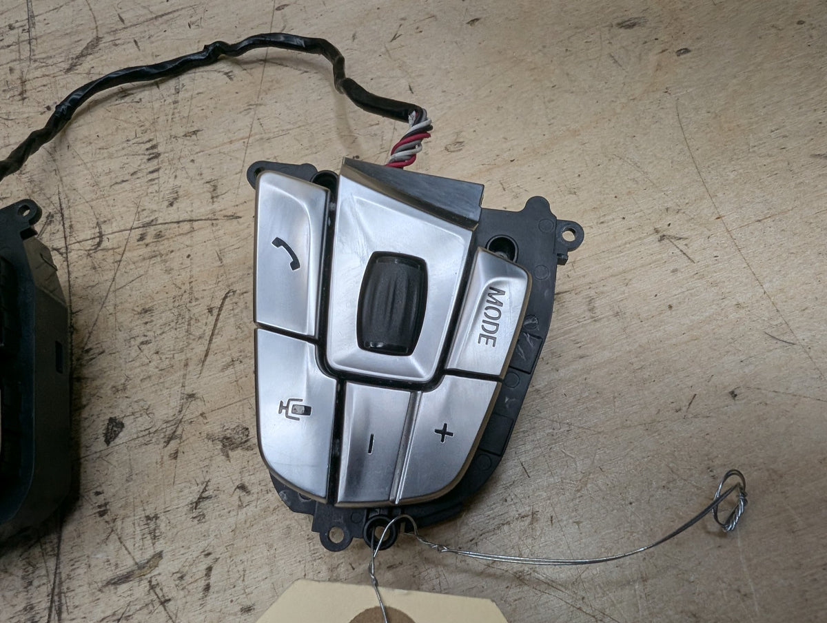 16-19 OEM BMW G11 G12 740 750 M760 SPORT Steering Wheel Multi Switch Button