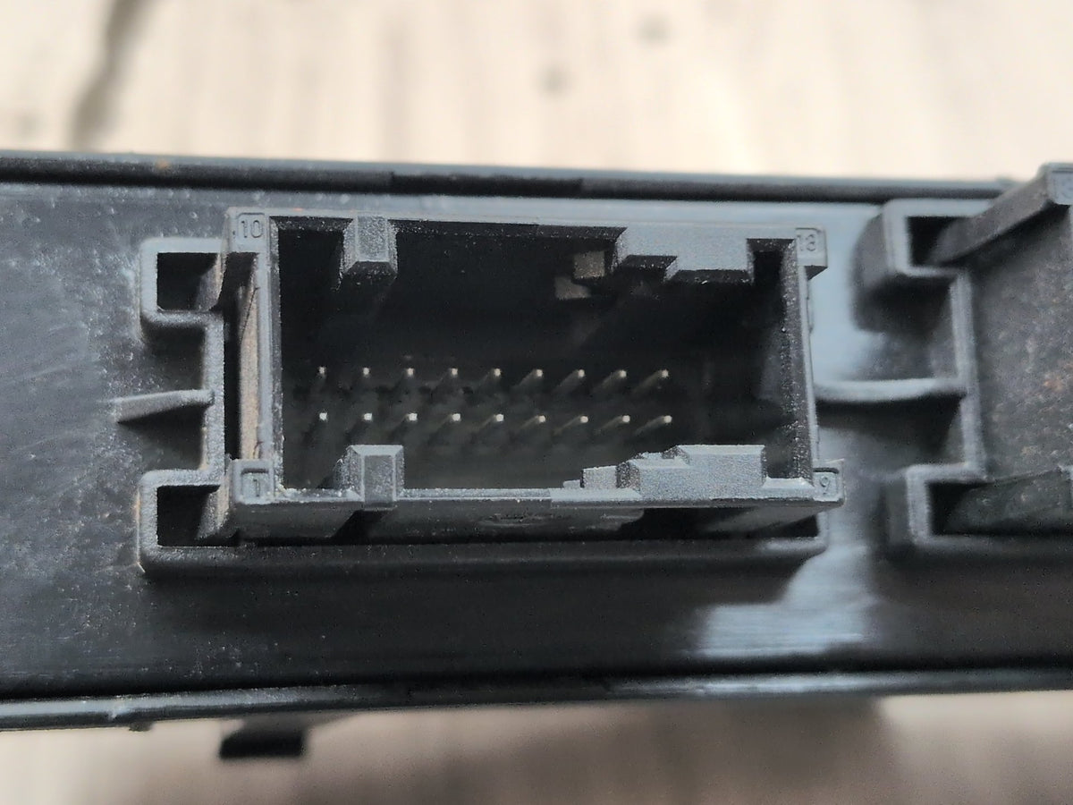 2011-2016 BMW M5 F10 BCM Body Control Module 9286942 OEM