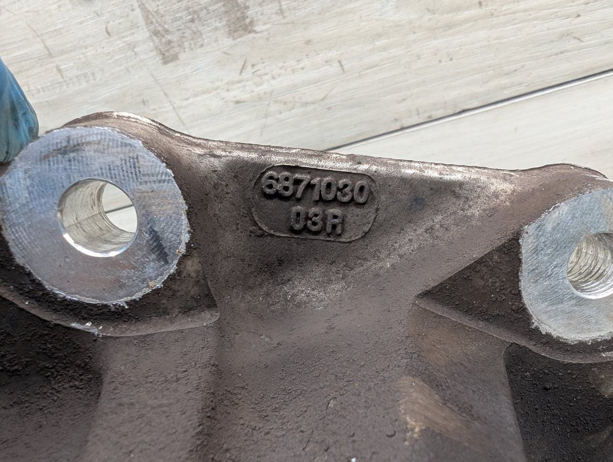 OEM BMW G01 X3 30i 30iX M40iX REAR Right Passenger Knuckle Hub Spindle Bearing