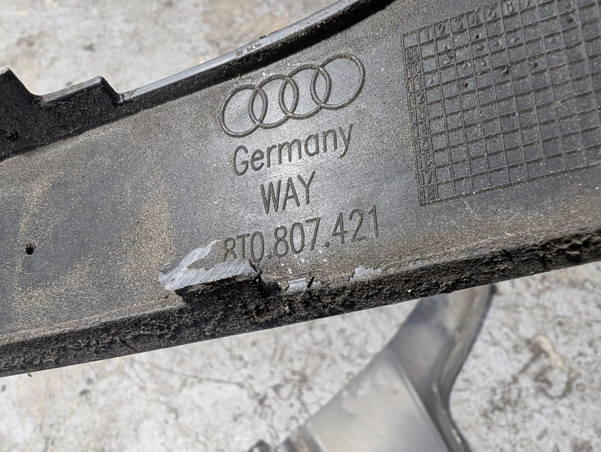 2013-2017 Audi RS5 8T - Rear Bumper Lower Diffuser & Grille PN: 8T0807421