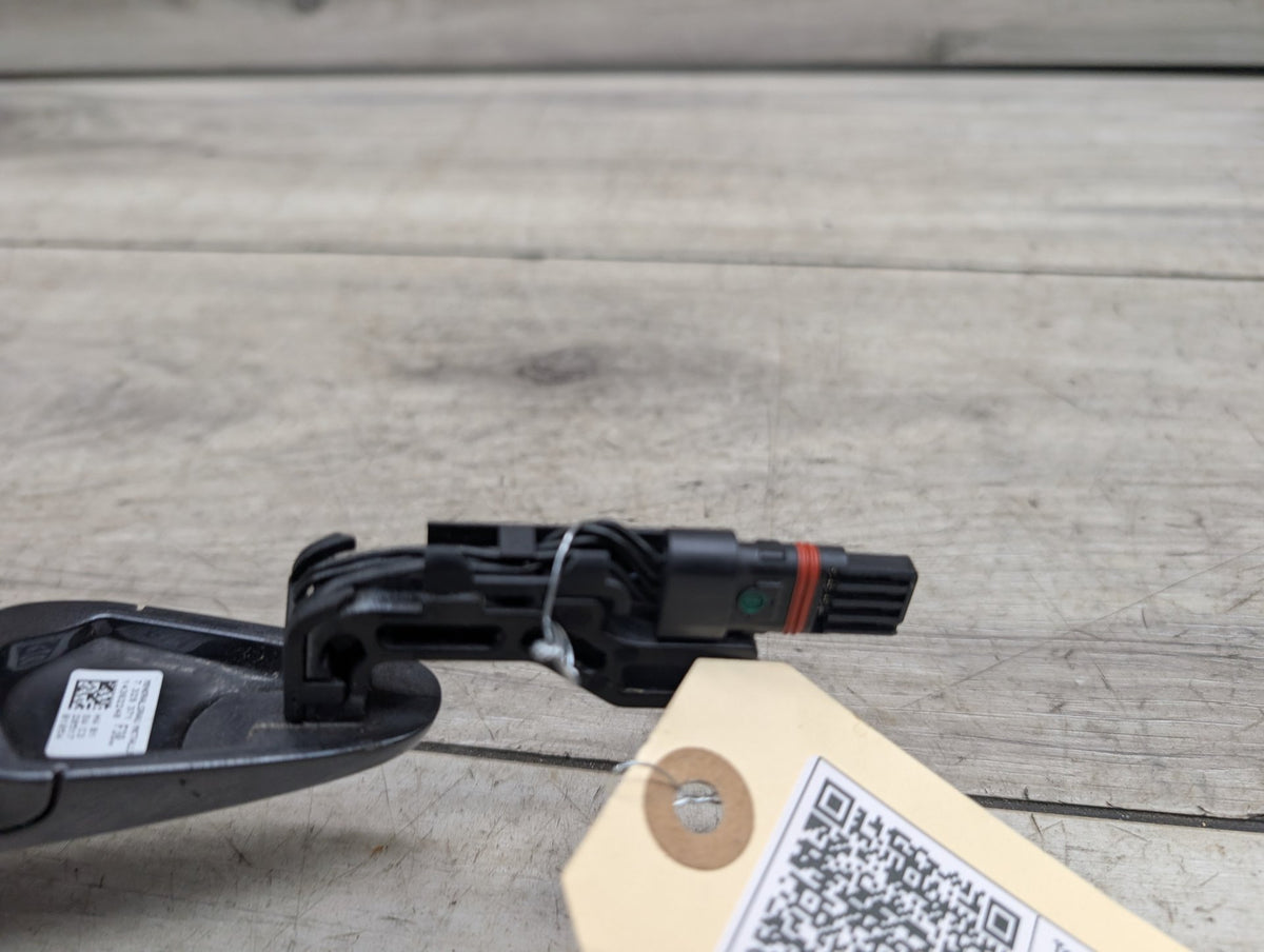 12-18 OEM BMW F30 F32 F36 F82 COMFORT ACCESS Front LEFT Driver Door Handle Gray