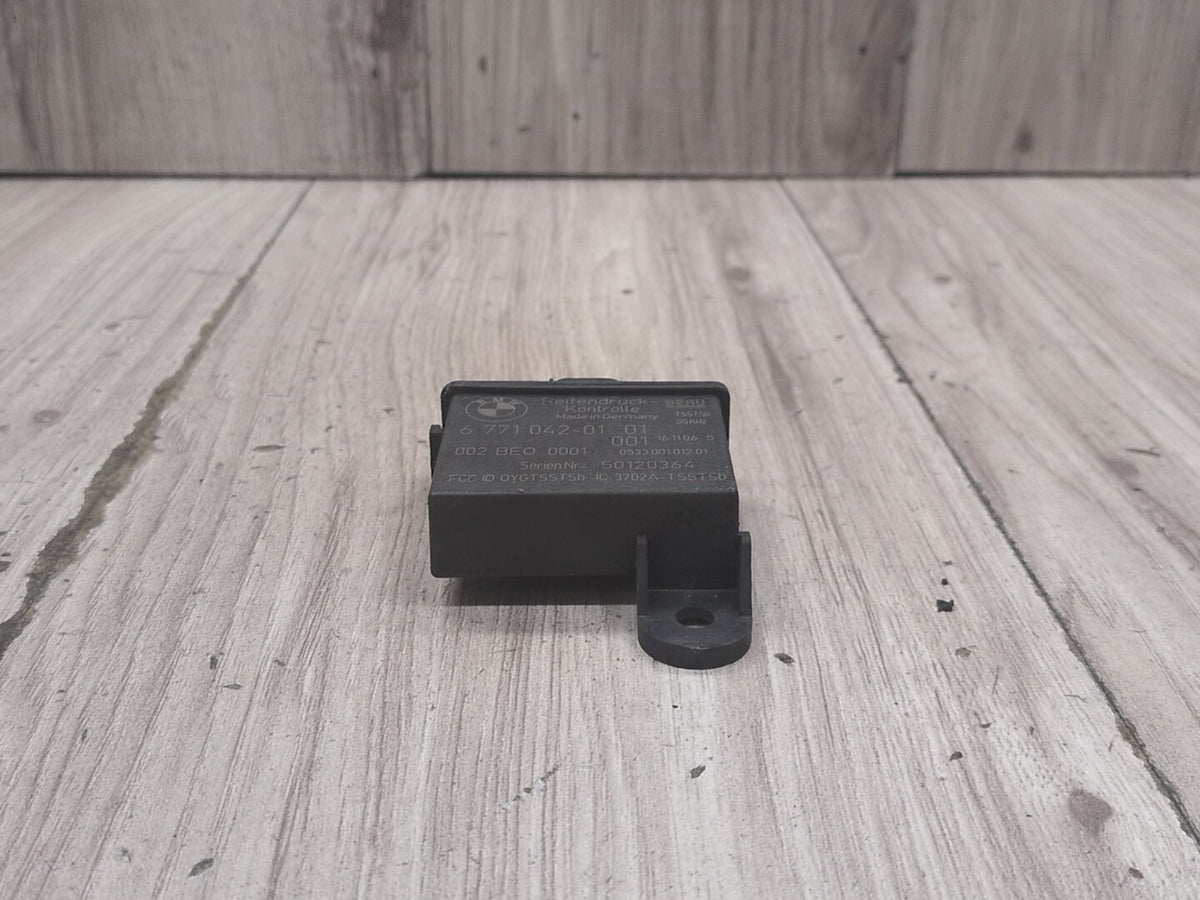 OEM BMW E85 E88 E90 E92 Z4 Transmitter Tire Pressure Monitor Sensor TPMS RDC