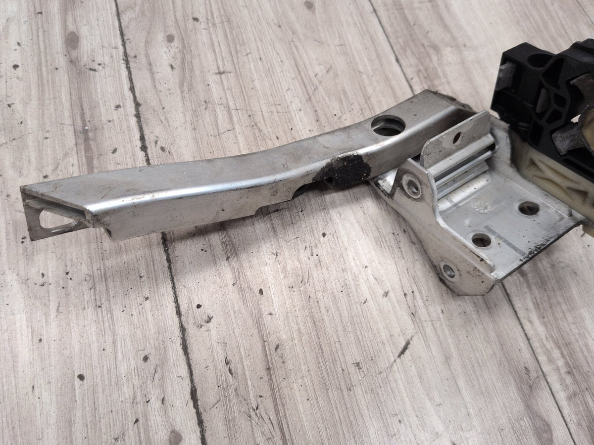 2011-2016 BMW M5 F10 Hood Bonnet Hinges SET 7186514 OEM