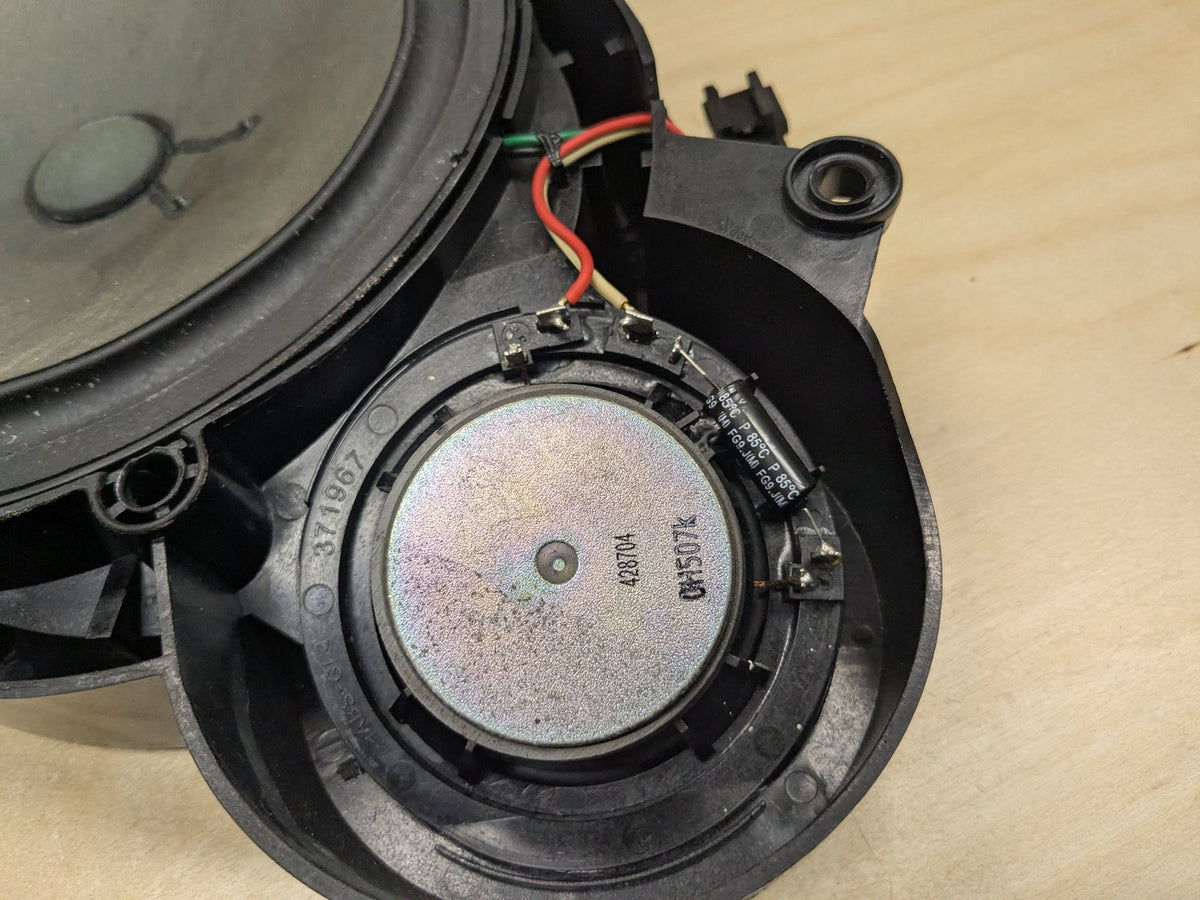 2009-2011 Mercedes-Benz SLK-Class R171 Front Right Door Speaker A1718200202
