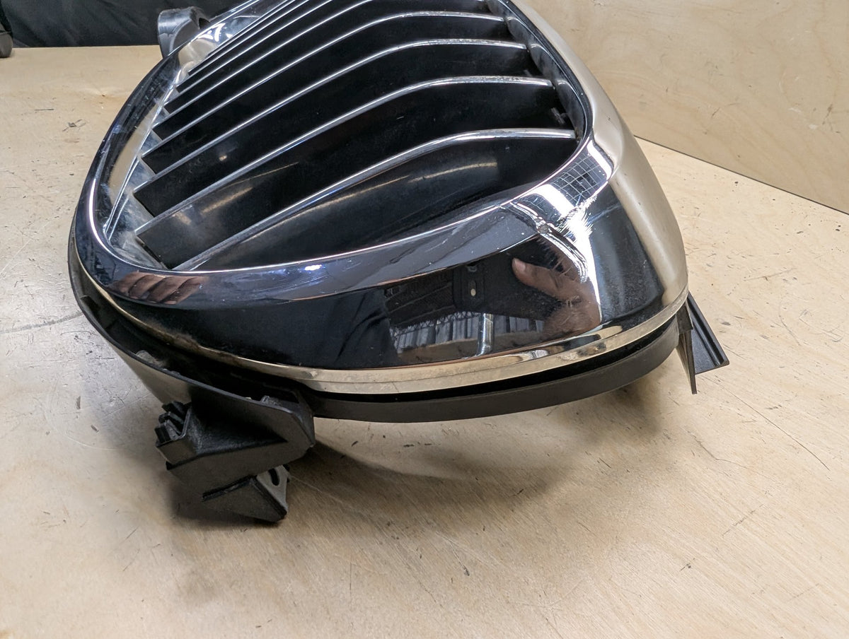 16-19 BMW G12 Front Bumper Radiator Air Flap Shutter w/ Kidney Grilles OEM