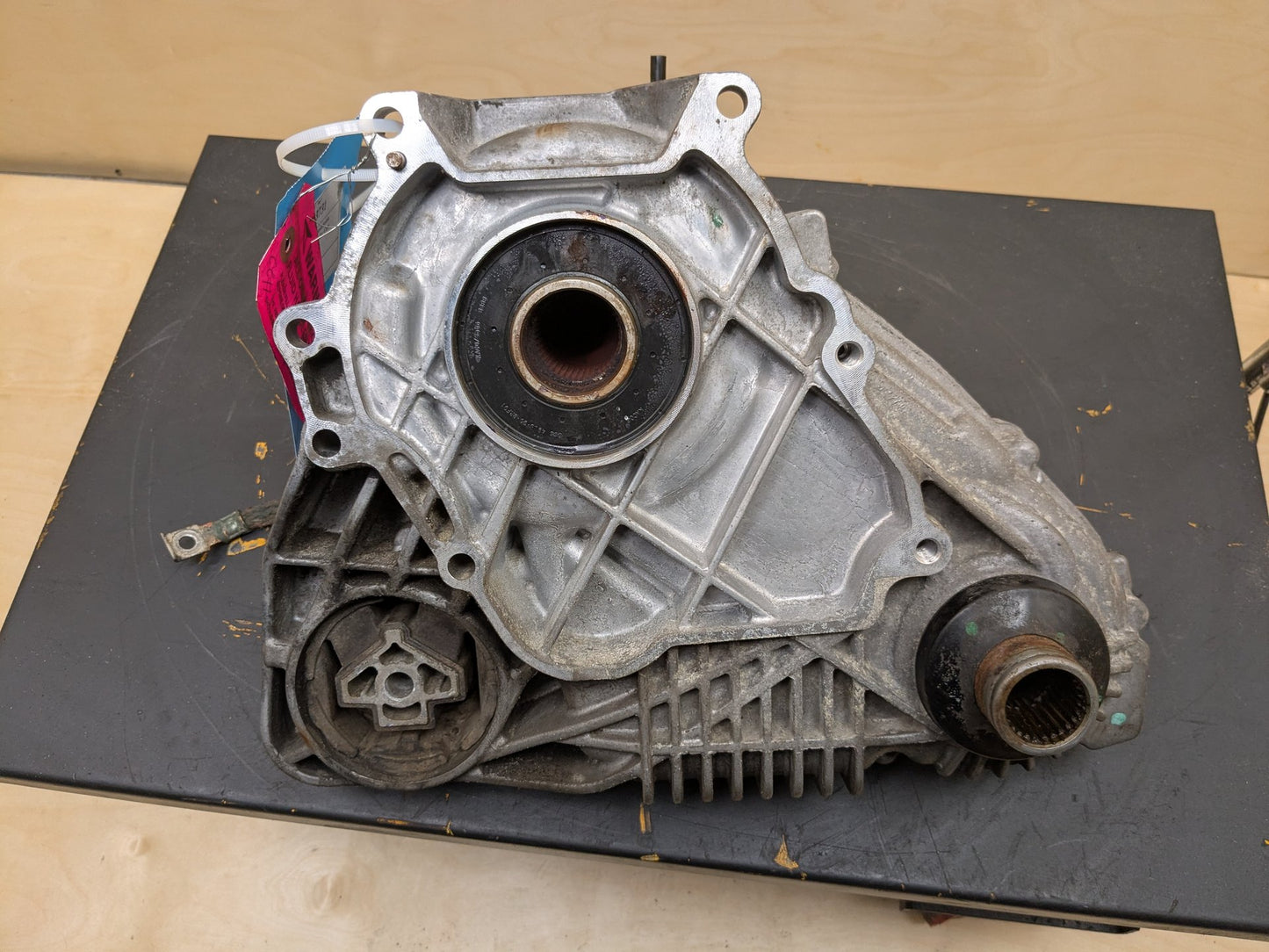 2011 - 2017 BMW X3 F25 Transmission Transfer Case 5A371E2 N20B20A
