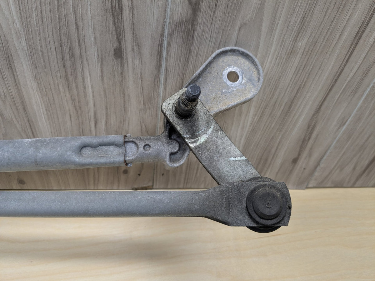 2009-2011 Mercedes-Benz SLK-Class R171 Wiper Motor Assembly A1718202242 OEM