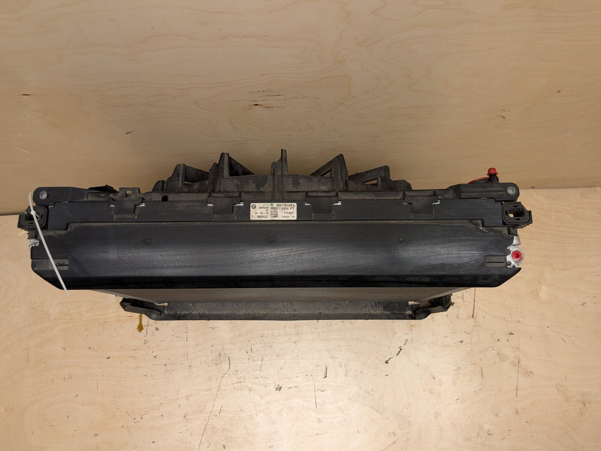 16-19 BMW 750i G12 Radiator Cooling Condenser Fan Shroud Assembly SET 850W