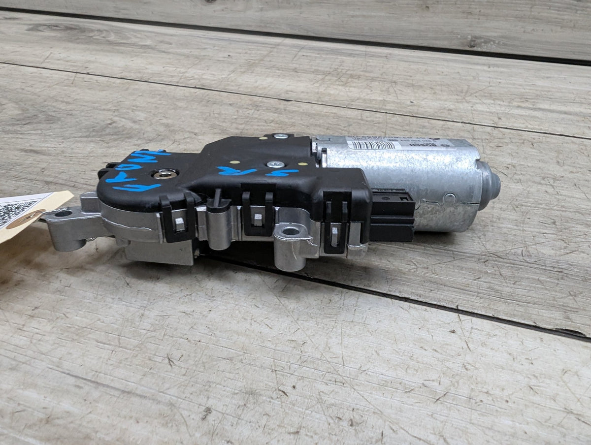 OEM BMW E53 E70 E83 X3 X5 Upper Sunroof Moon Roof Motor Unit
