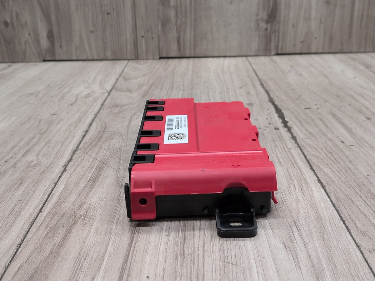 OEM BMW F22 F30 F32 F36 F80 F82 Positive Battery Distributor B+ Power Fuse Box