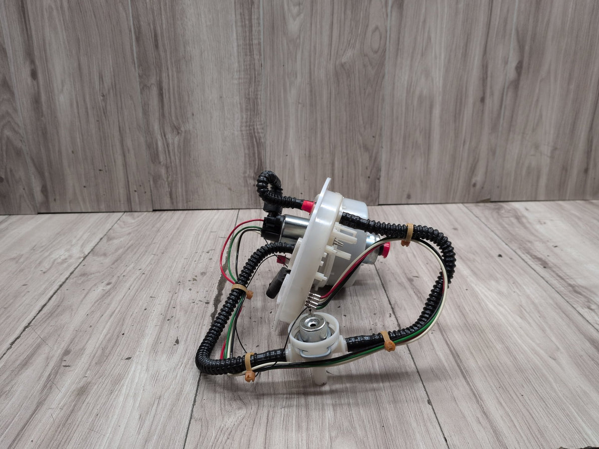 2011-2016 BMW M5 F10 Fuel Gas Tank Sending Unit Assembly 7845656 OEM