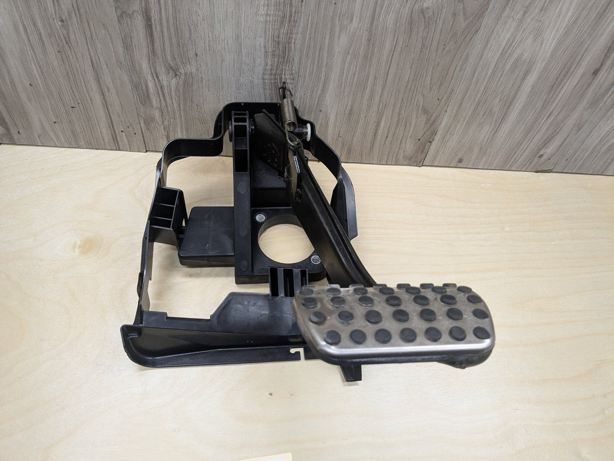 2009-2011 Mercedes-Benz SLK-Class R171 Gas Accelarator Pedal A1712900901 OEM