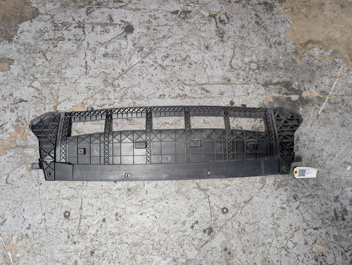 2009-2017 Audi Q5 8R Front Middle Center Bumper Cover Grille 8R0807233C OEM