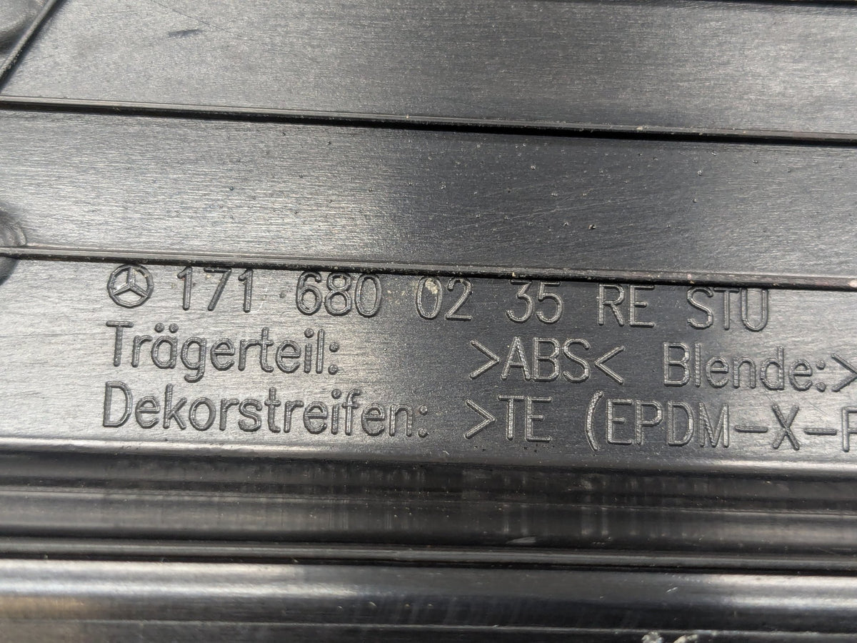 2009-2011 Mercedes-Benz SLK-Class R171 Right Scuff Plate Door Sill A1716800235