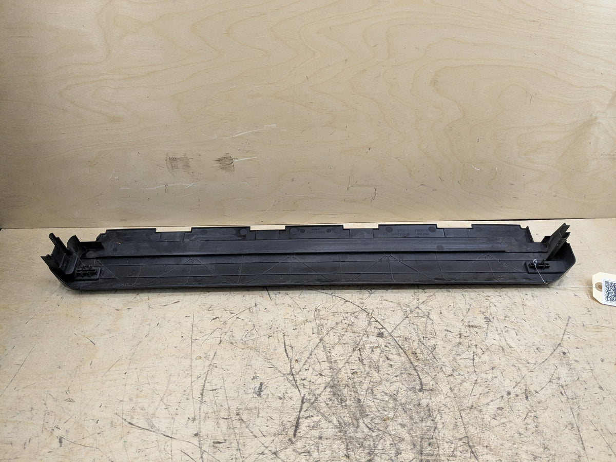 2018-2023 BMW M550i G30 Front Radiator Cover Air Duct Panel 8670940 OEM