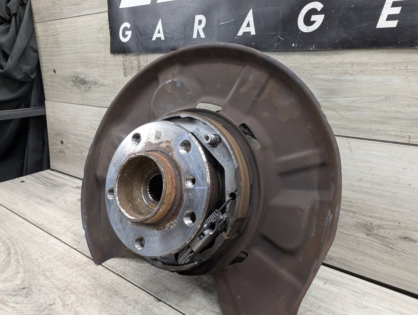 2014-2019 BMW 340 F34 Rear Left Driver Spindle Knuckle w/ Bearing 6798983
