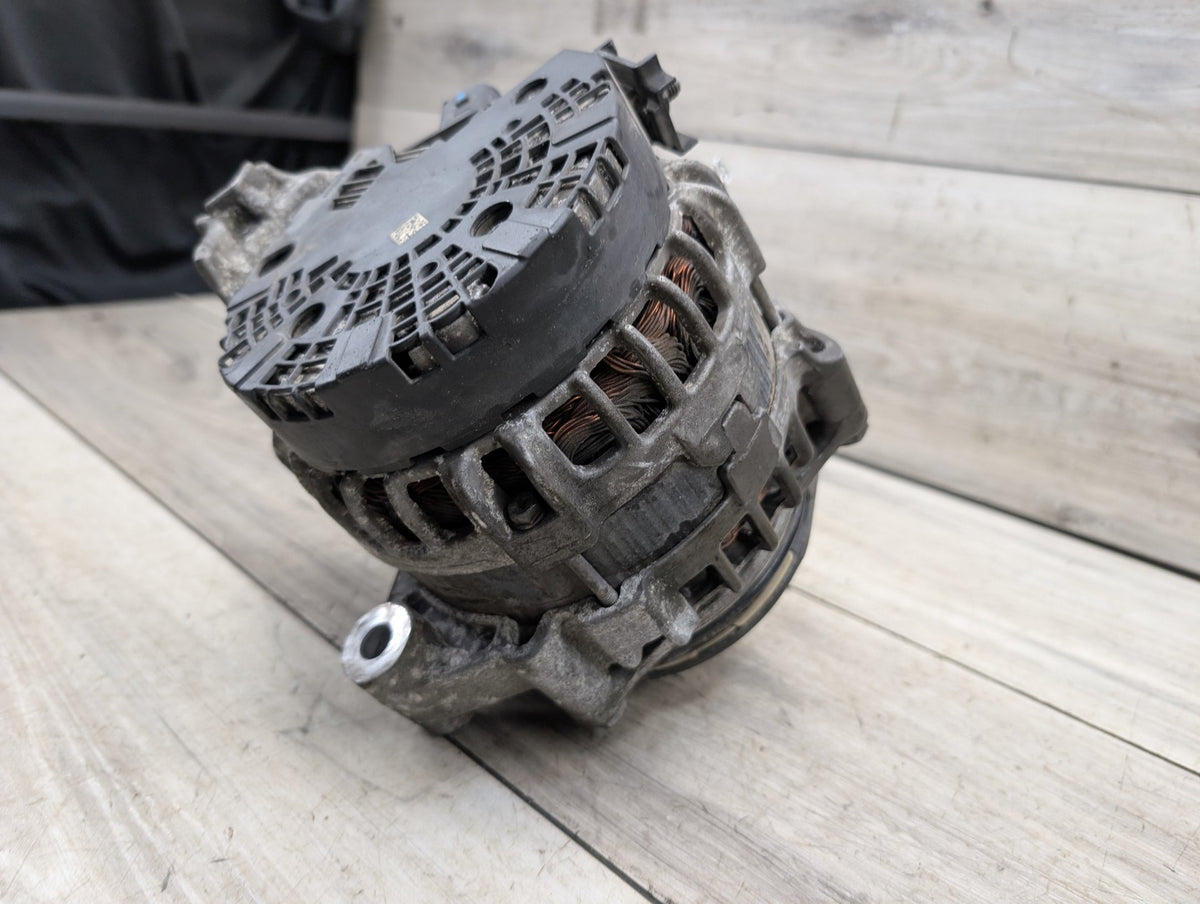 OEM BMW F22 F23 F30 F32 F33 F36 340 440 Engine B58 Alternator Generator 180A