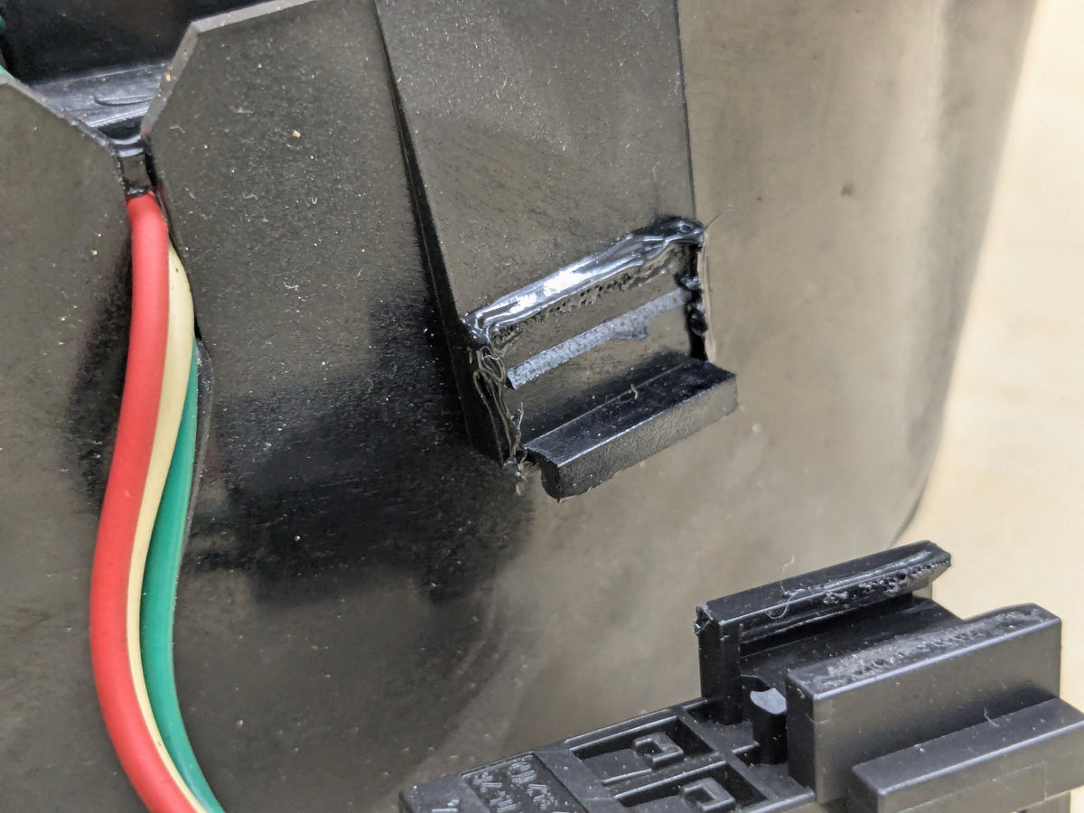 2009-2011 Mercedes-Benz SLK-Class R171 Front Right Door Speaker A1718200202