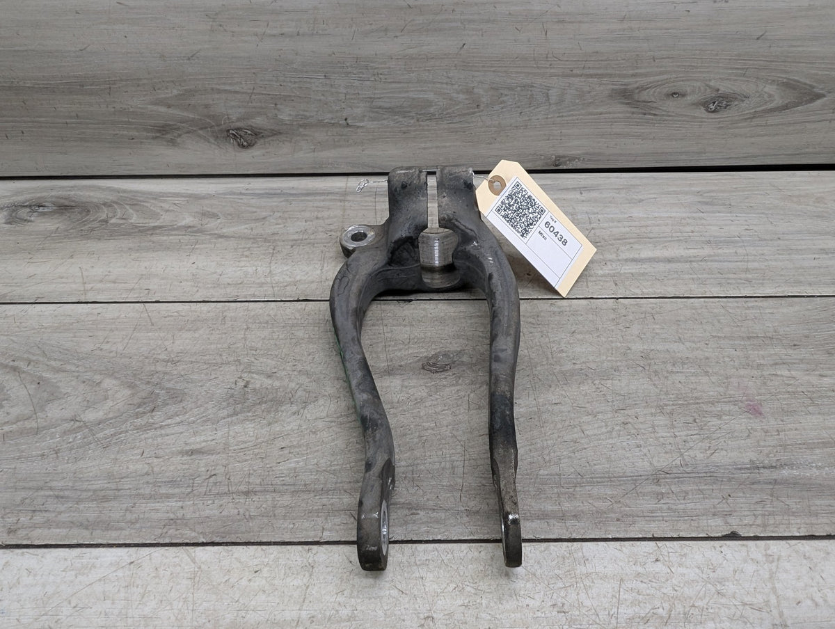 2017-2023 BMW 530i G30 Front Left Driver Spring Strut Shock Absorber Bracket 6861199 OEM