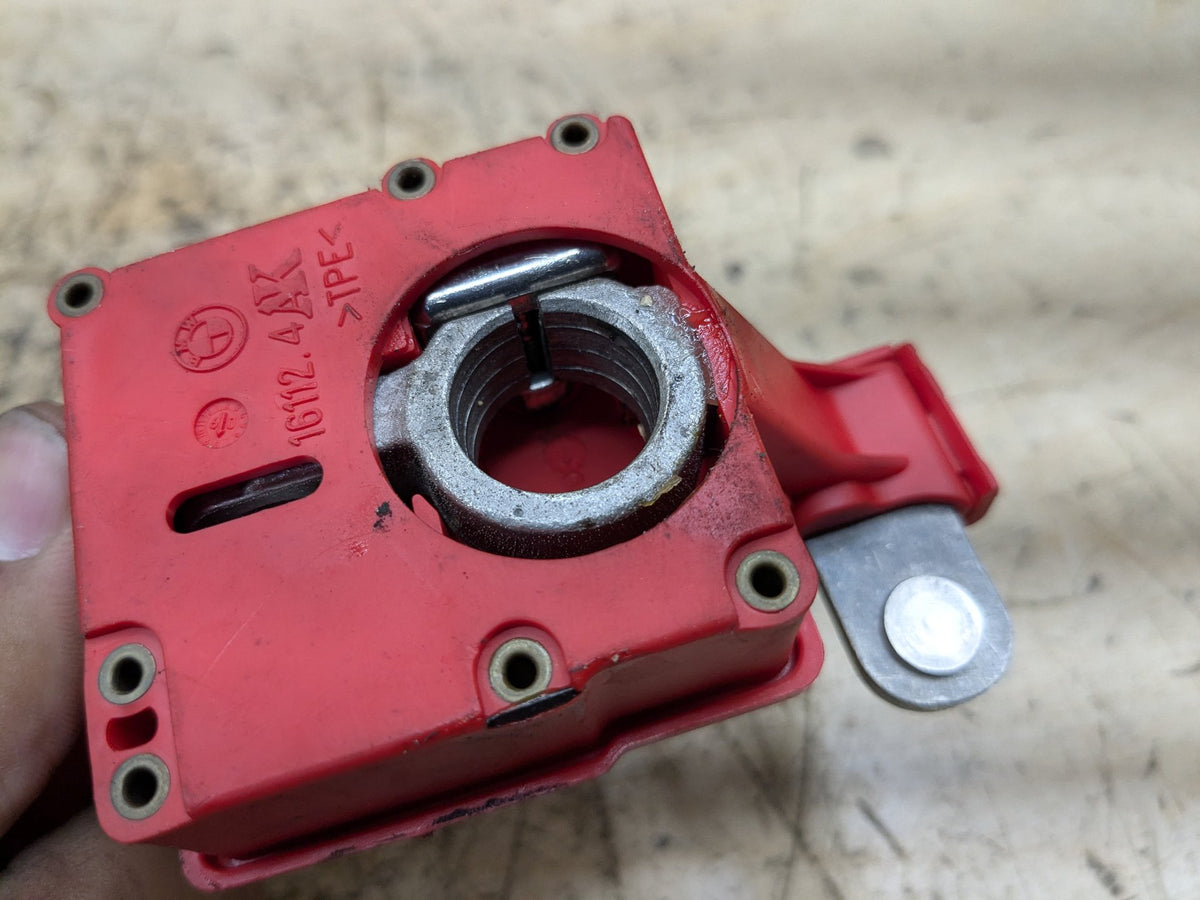 OEM BMW E82 E88 E90 E92 328 335 M3 Battery Plus Pole Terminal Positive Red Cable